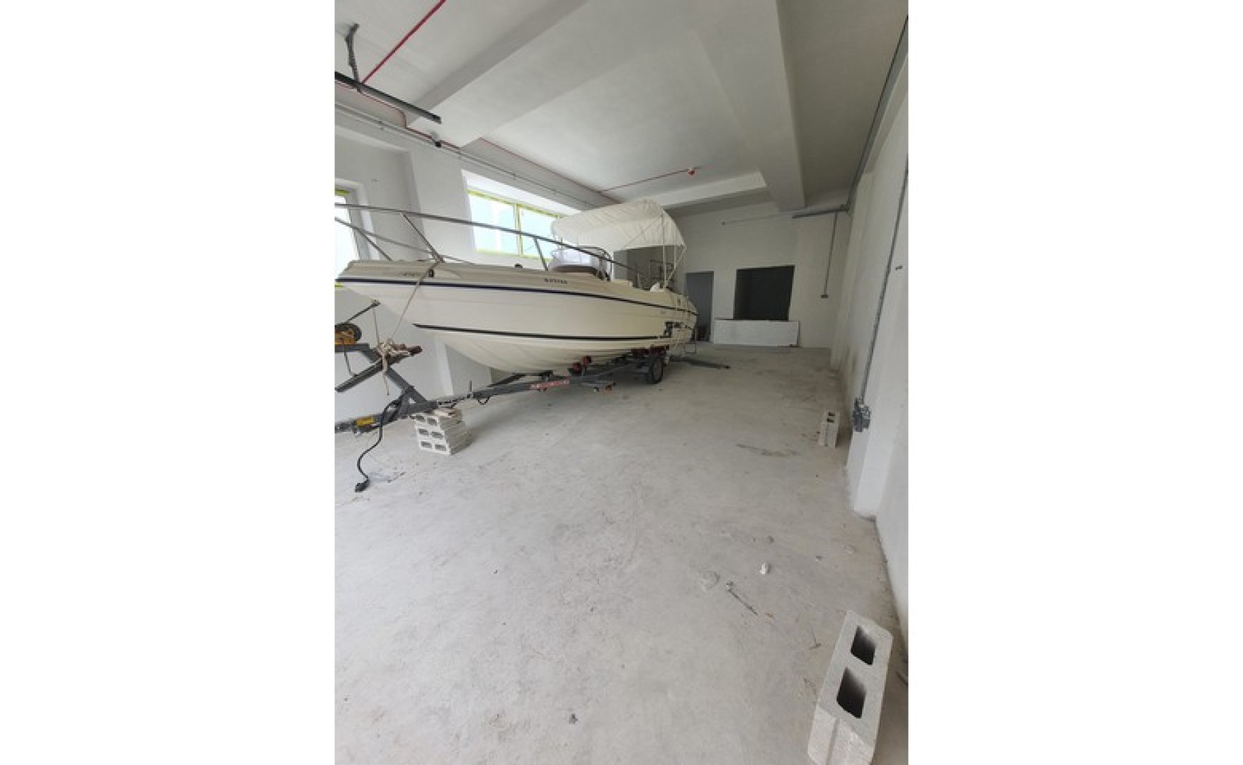 Offices to let Malta: Selection of offices to let in a 1500sqm block in Marsa