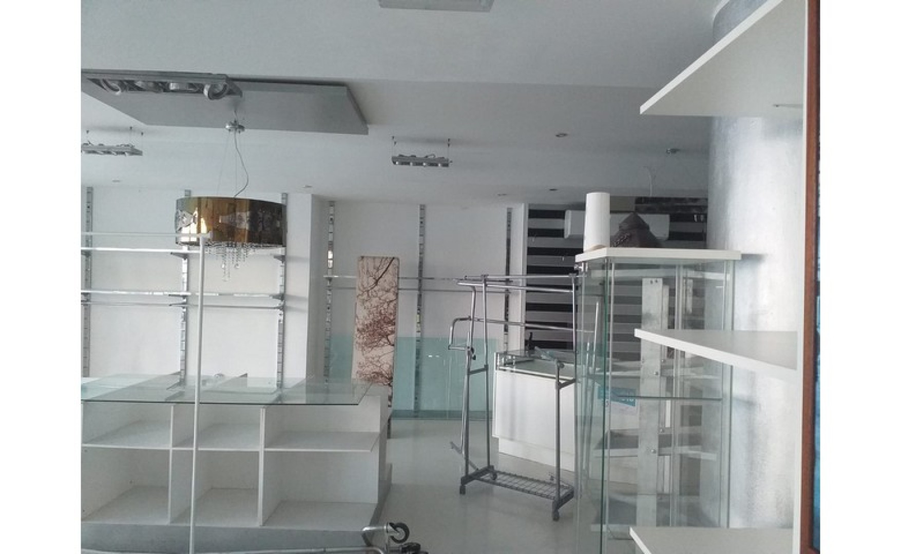 Office/shop for rent in Malta: Corner 80sqm premises for rent in St Julian's