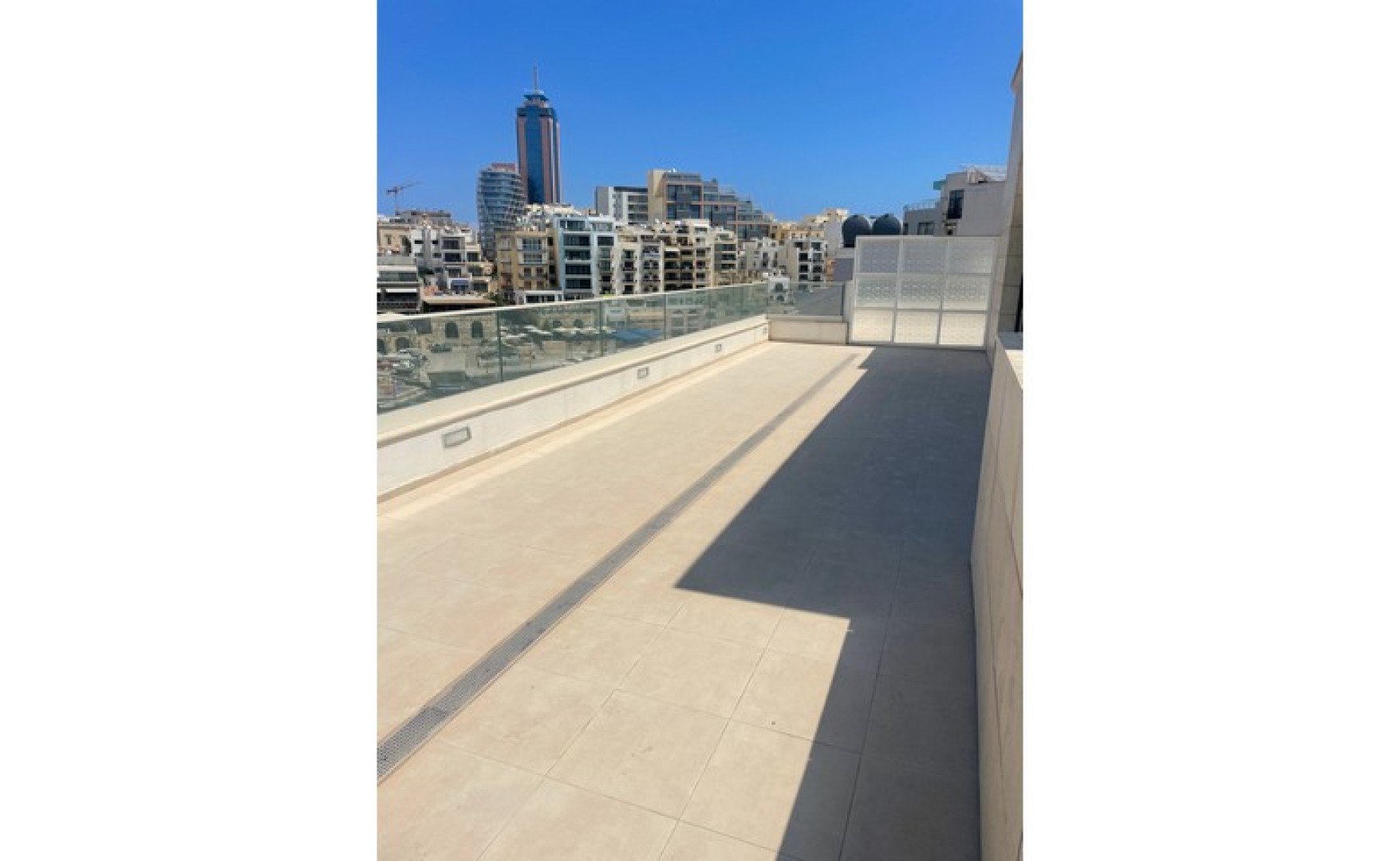 Penthouse Office with a terrace for rent in St Julians