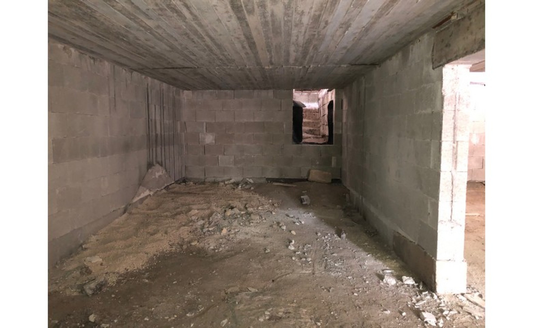 Estate agents Malta: Zebbug 640sqm commercial premises for rent