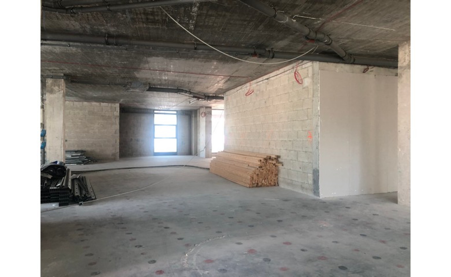 Open plan office for rent at pendergardens