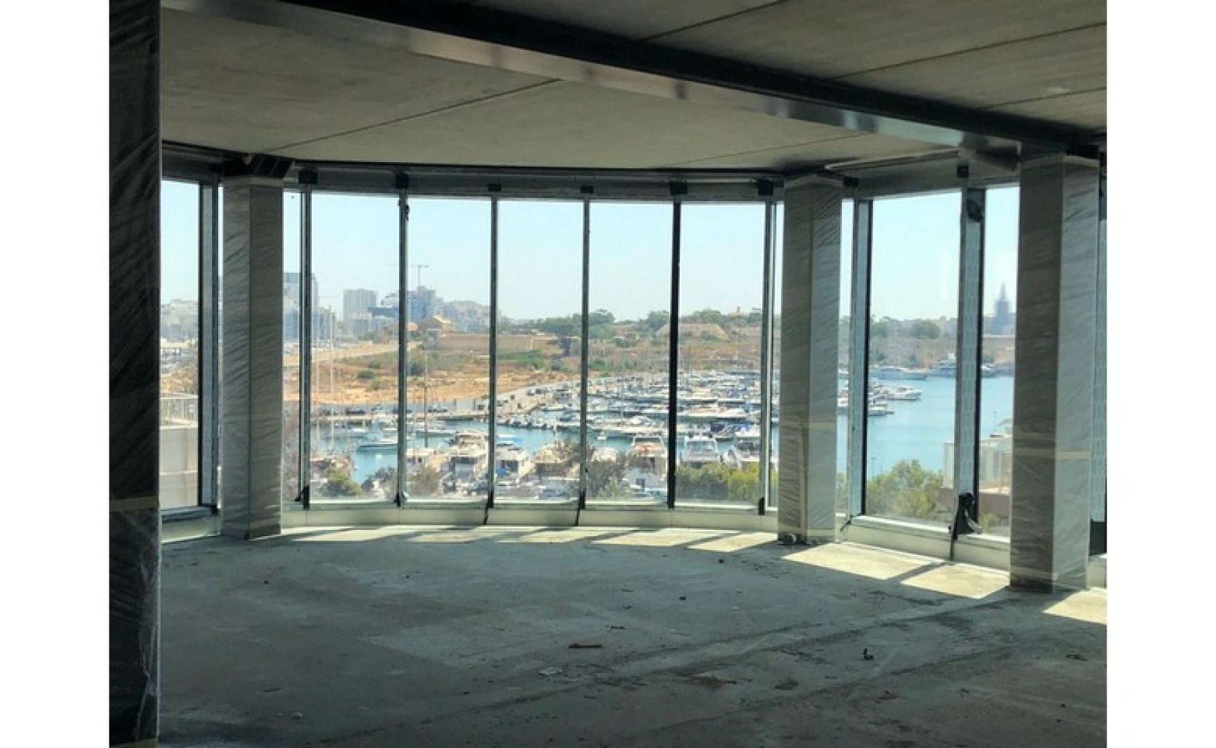 Office space for rent in Gzira with an area of 950sqm