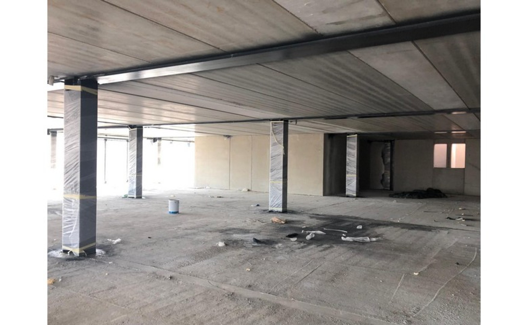 Commercial premises with an area of 3800sqm for rent in Gzira