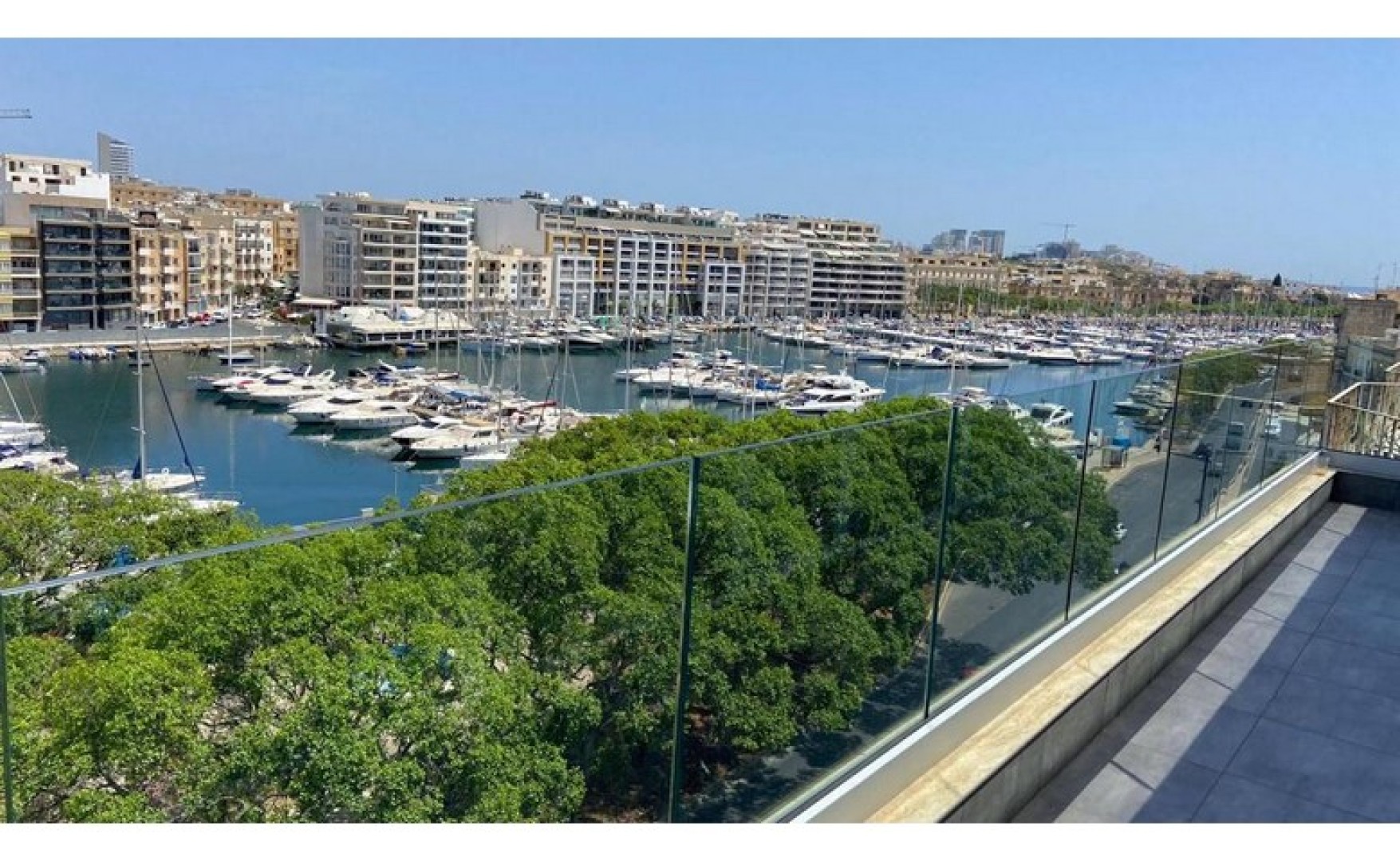 Office space for rent in Pieta with seaviews and parking