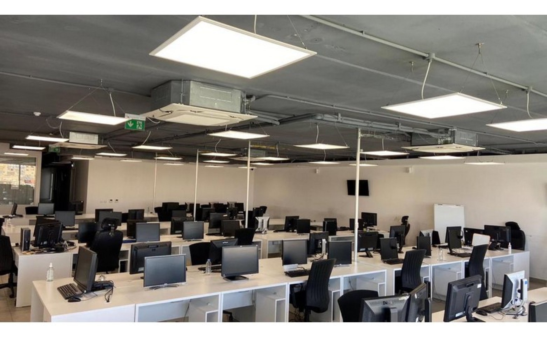 Office space for rent in Pieta with seaviews and parking