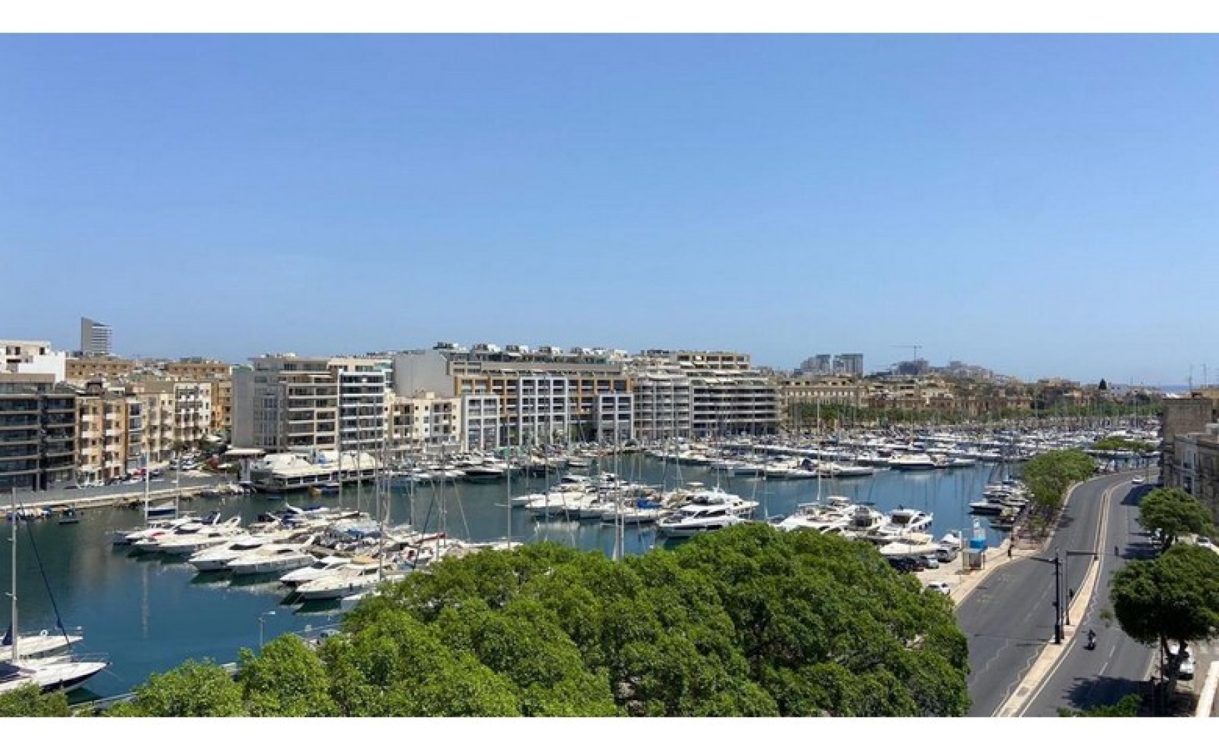 Office space for rent in Pieta with seaviews and parking