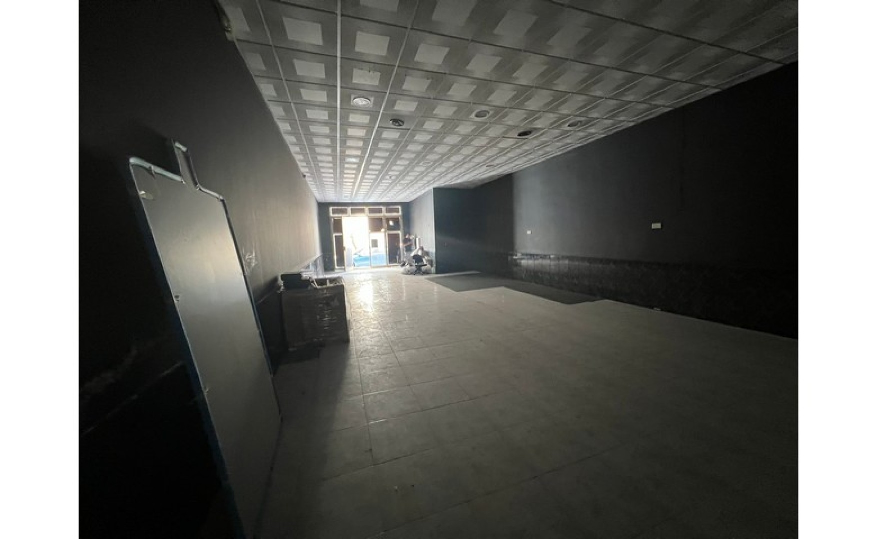 Large showroom For Rent in Qormi