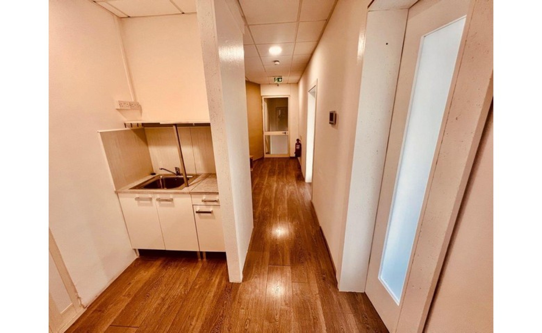 office with own entrance in Gwardamangia to let