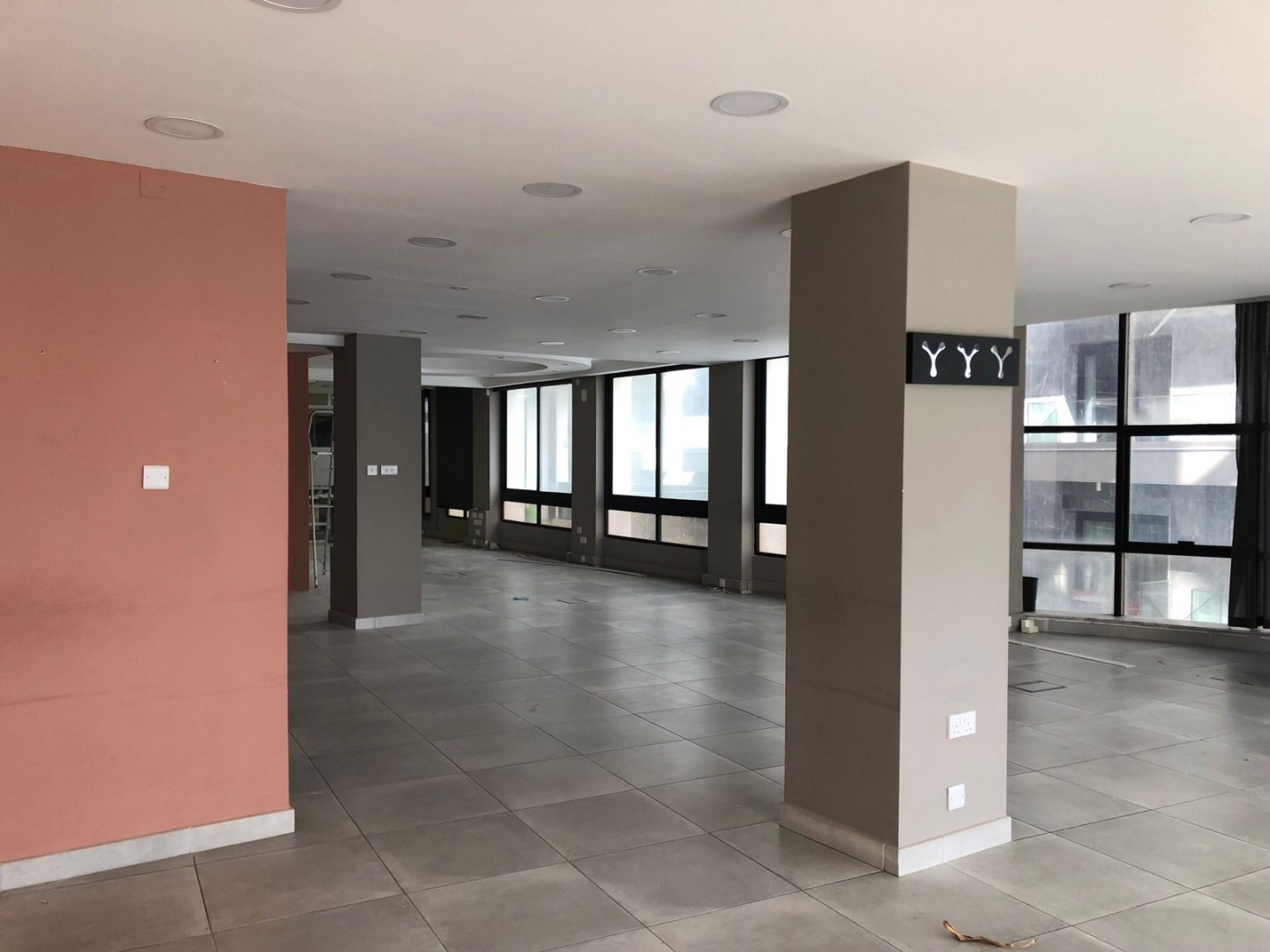 Stunning Office that Consists of 790sqm on the Strand Seafront for Sale !