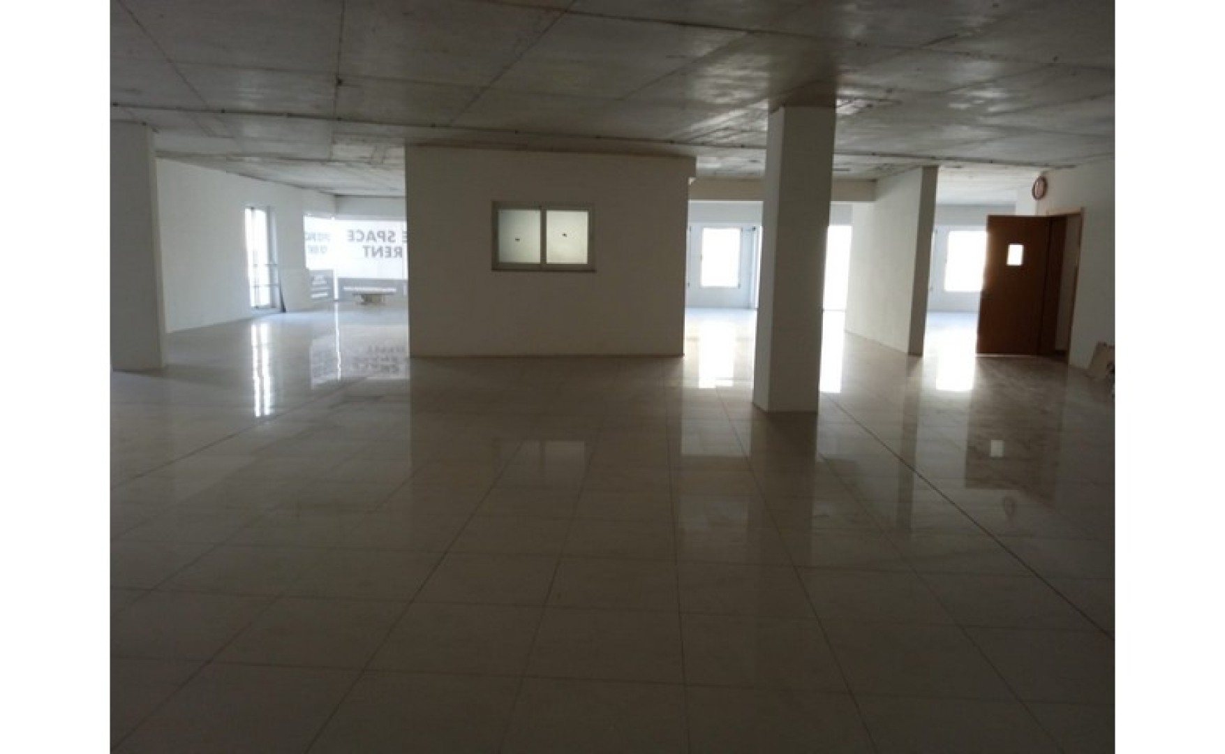 Seafront 445 sqm office space to let in St Julians