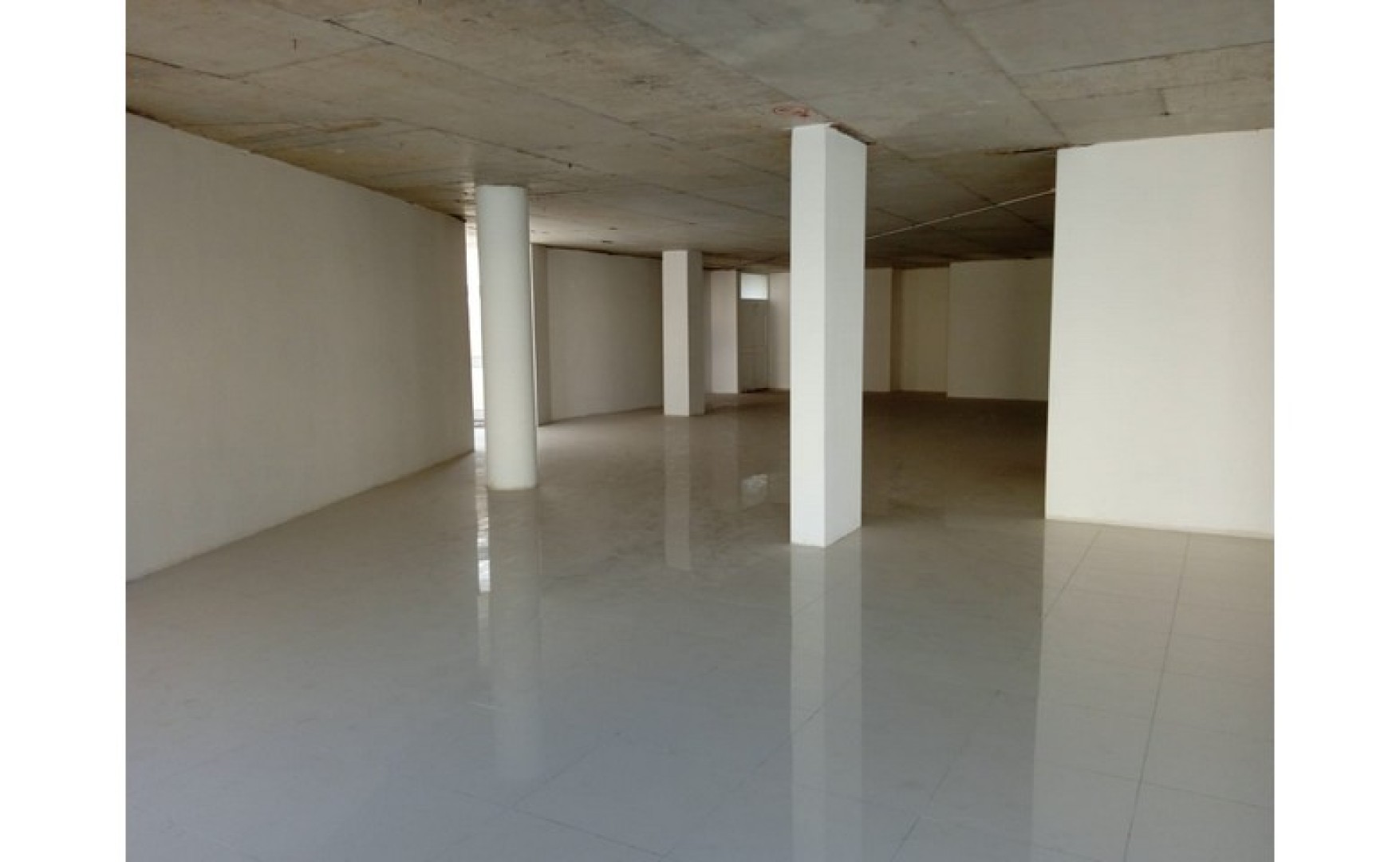 Seafront 445 sqm office space to let in St Julians