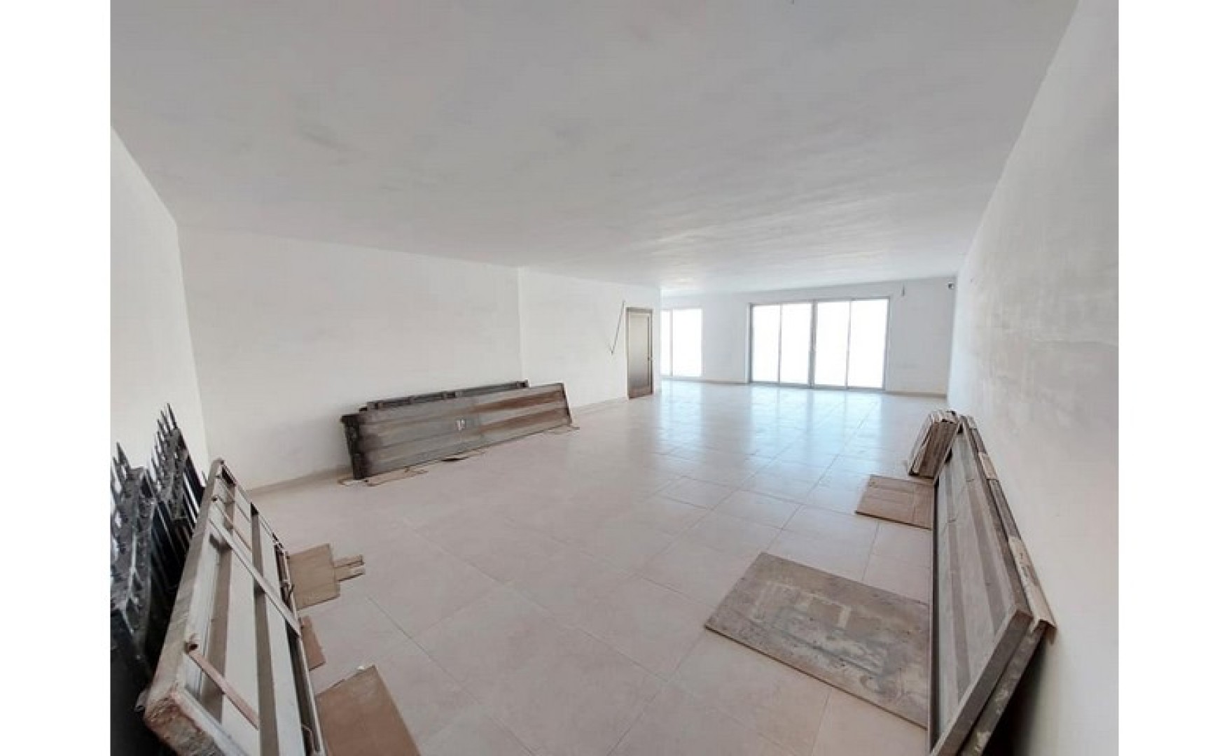 Office or clinic to let Mosta - 175sqm commercial premises for rent