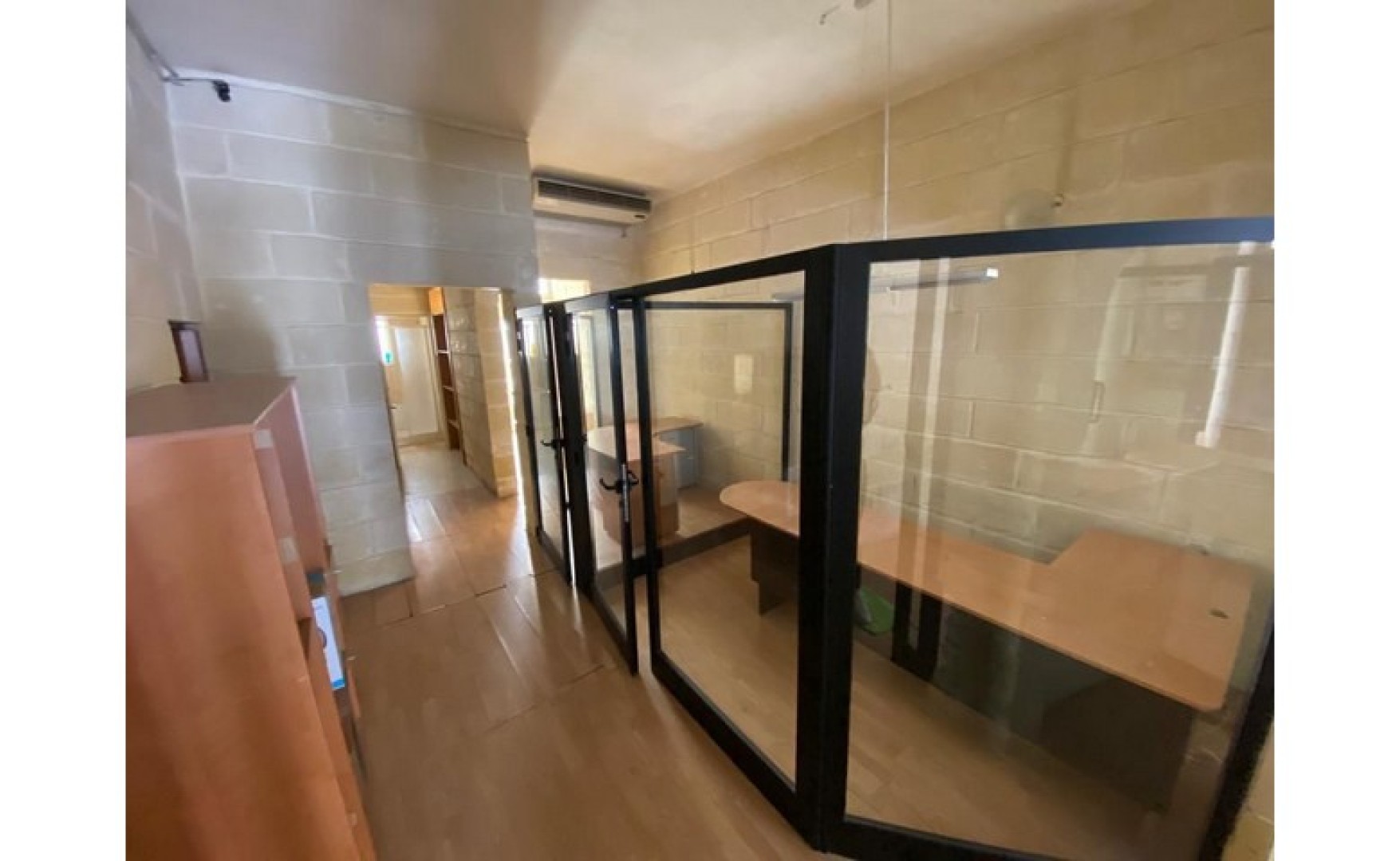 Offices in Malta: 89sqm commercial premises for rent