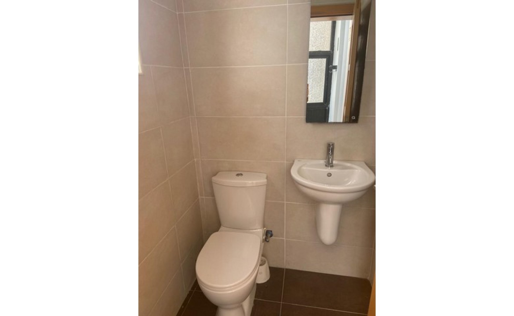 Offices to let Malta: 60sqm ground floor office to let in Marsa