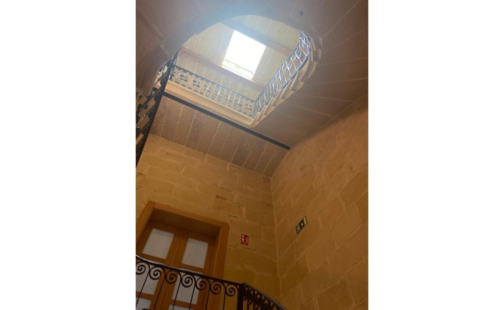 Offices to let Malta: 60sqm ground floor office to let in Marsa