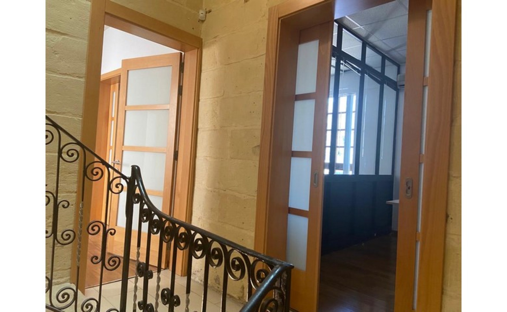 Offices to let Malta: 80sqm first floor office to let in Marsa
