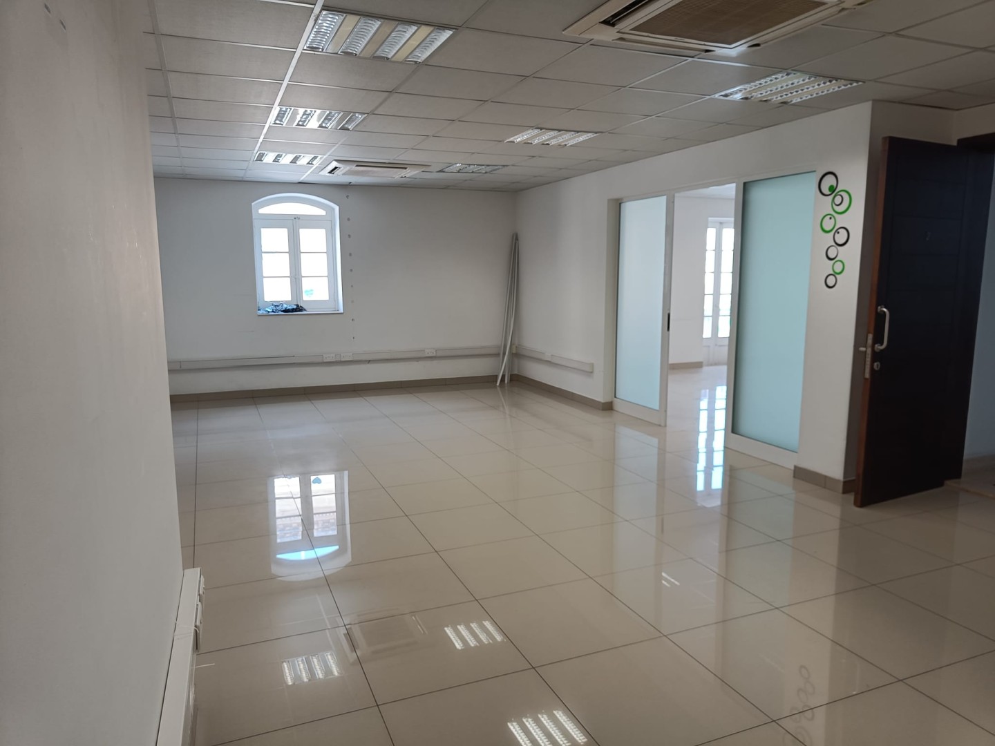 Offices to let Malta: Spacious and Bright Office in Naxxar