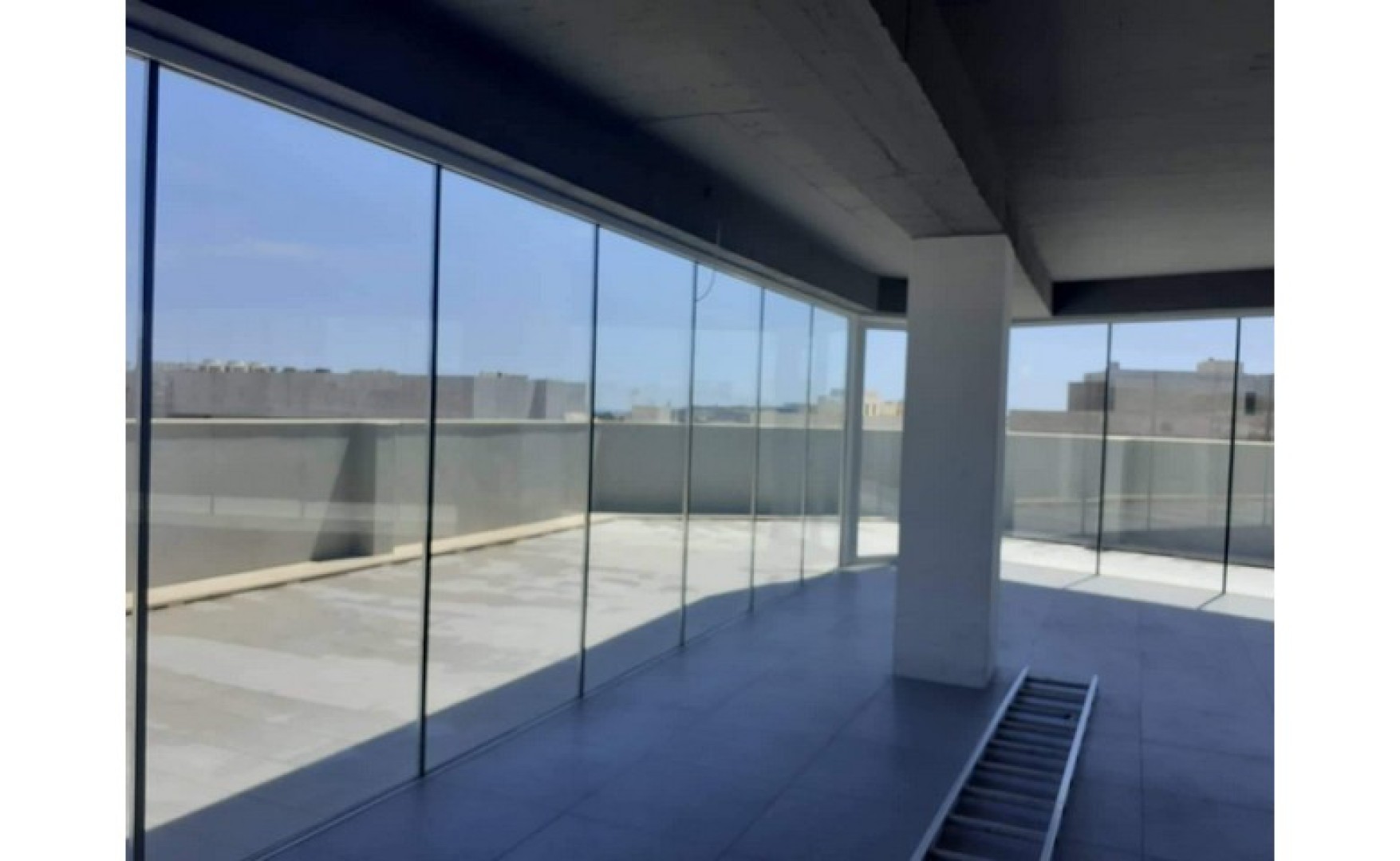 Office to let Malta: Birkirkara 330sqm commercial premises for rent