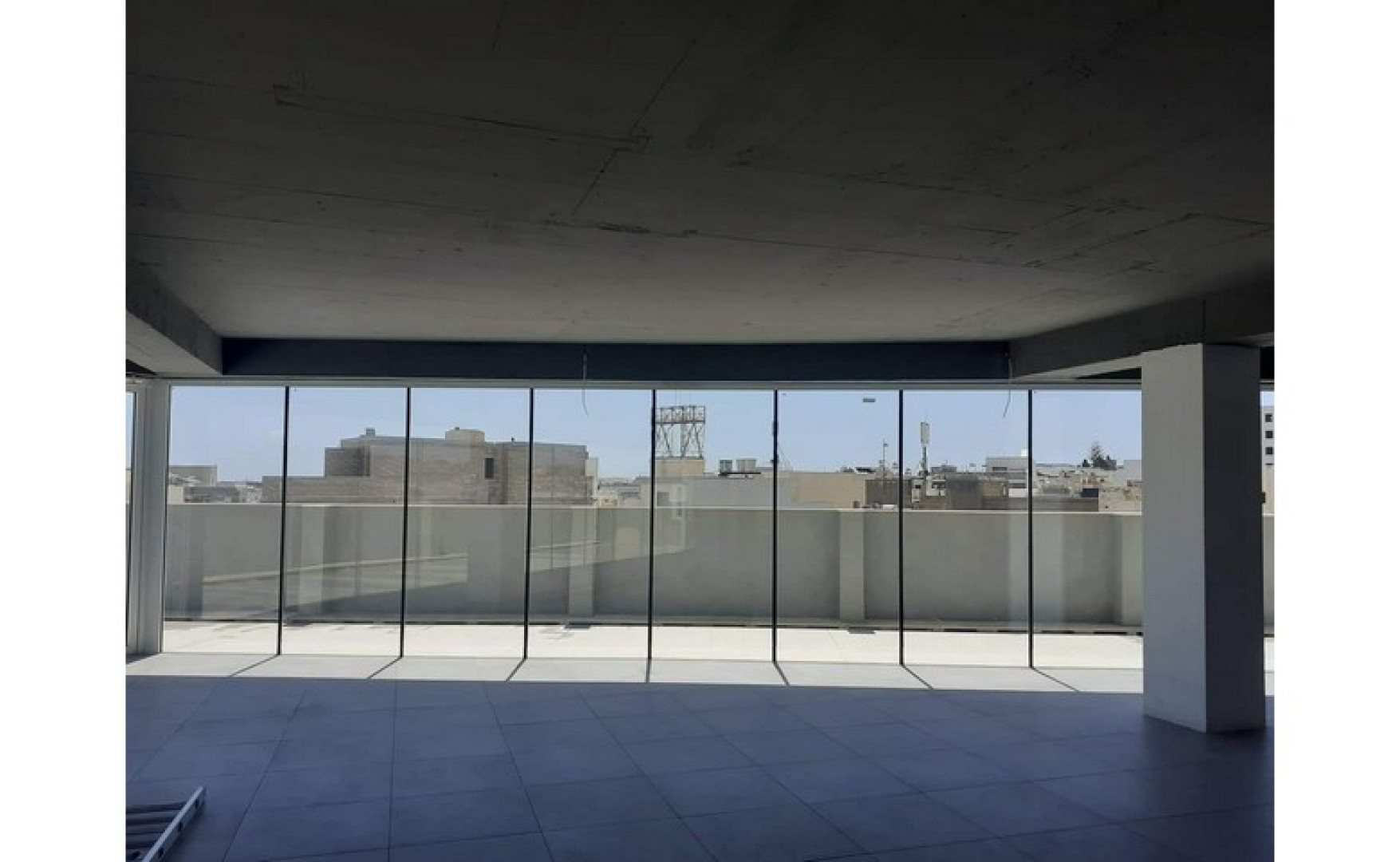 Office to let Malta: Birkirkara 330sqm commercial premises for rent