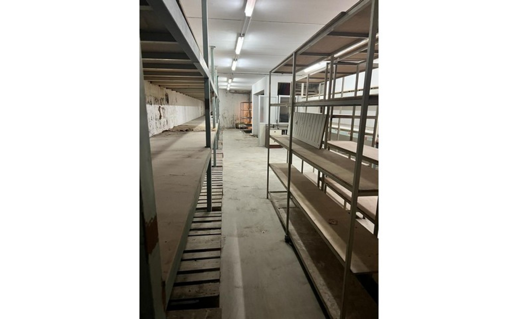 Office in Malta: Mriehel 400sqm commercial premises for rent/sale