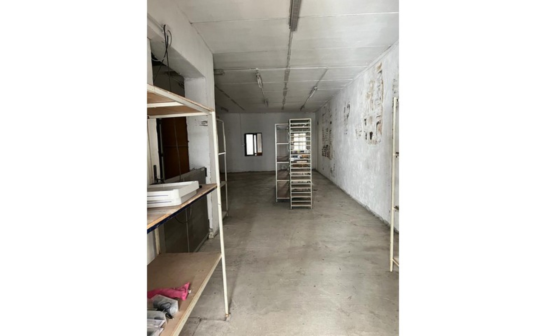 Office in Malta: Mriehel 400sqm commercial premises for rent/sale
