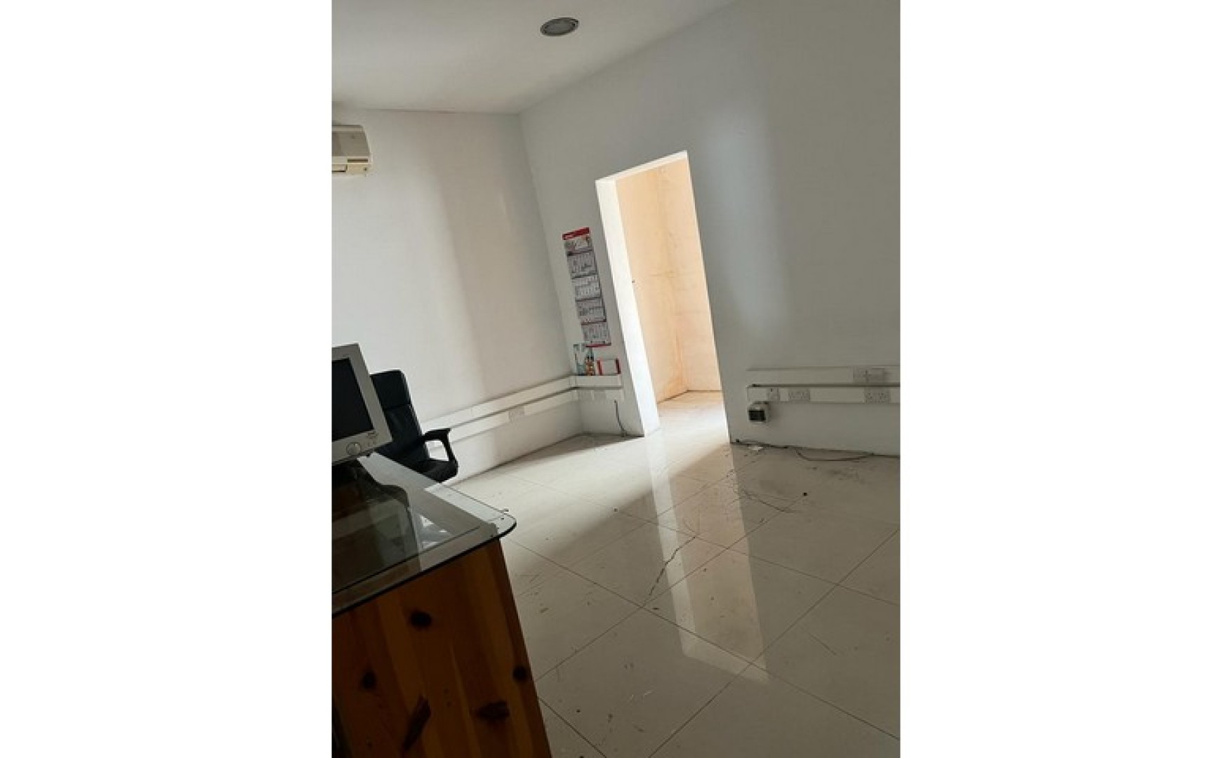 Office in Malta: Mriehel 400sqm commercial premises for rent/sale