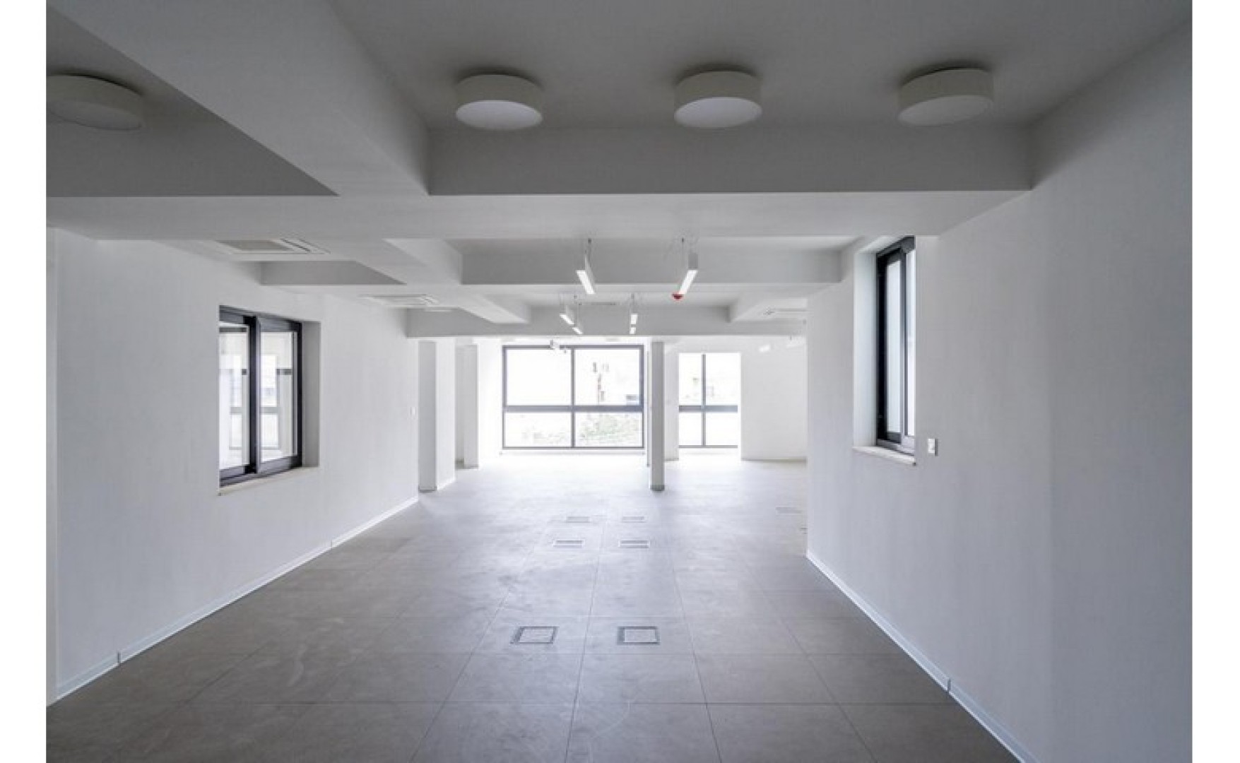 Offices to let Malta: Gzira 330sqm commercial premises for rent