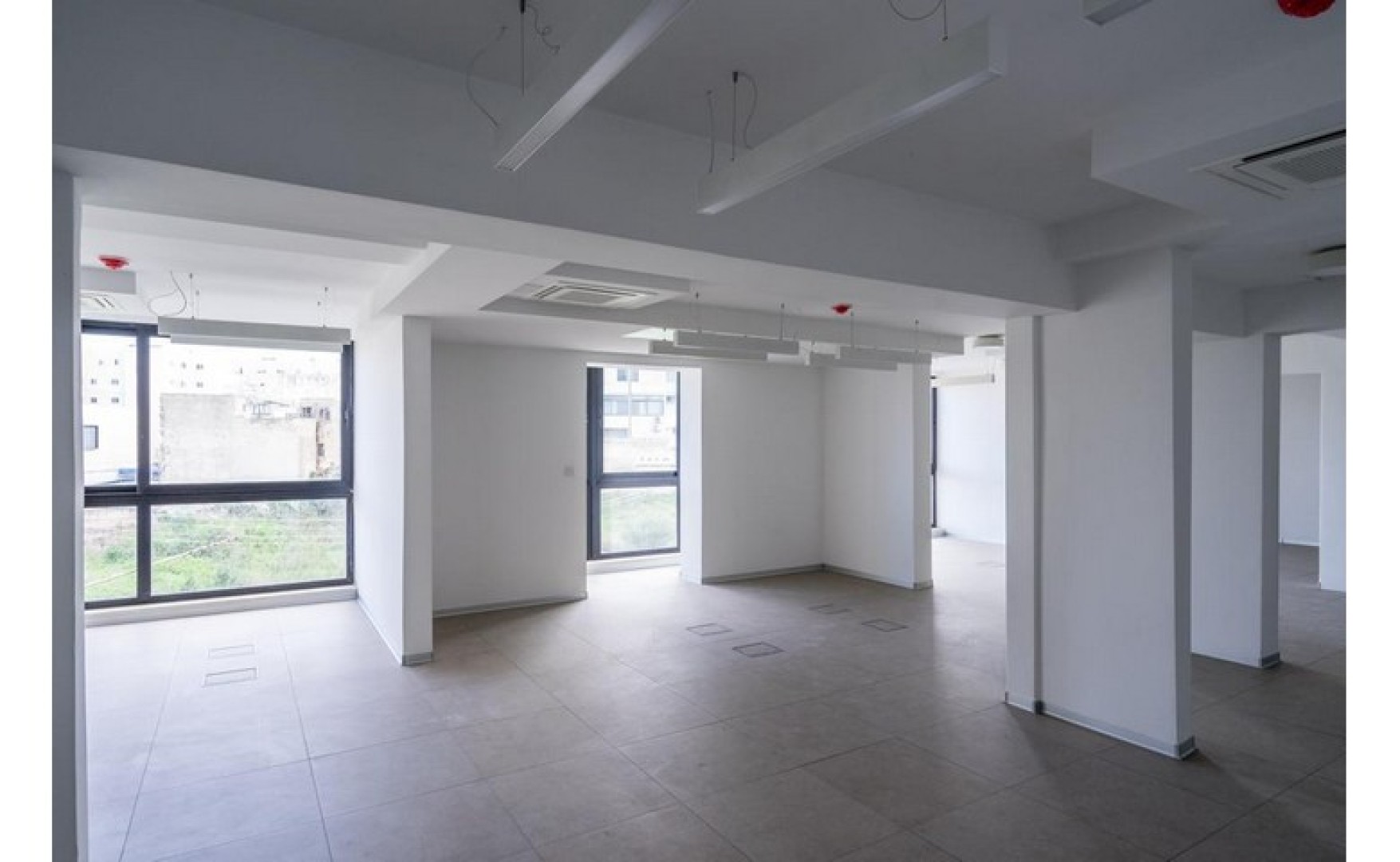 Offices to let Malta: Gzira 330sqm commercial premises for rent