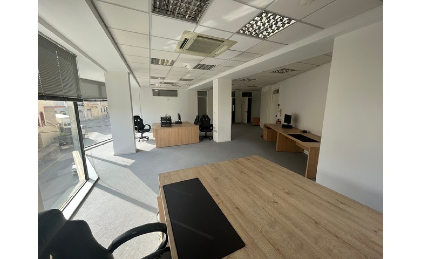 Offices to let in Malta: Gwardamangia 135sqm Office to let in a smart Building , optional parking available