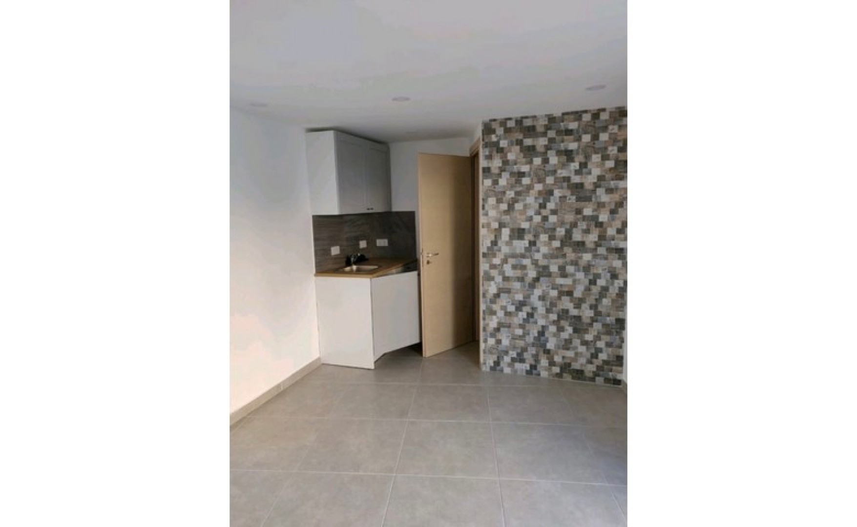 Shops for rent in Malta: Ibragg 20sqm commercial premises for rent