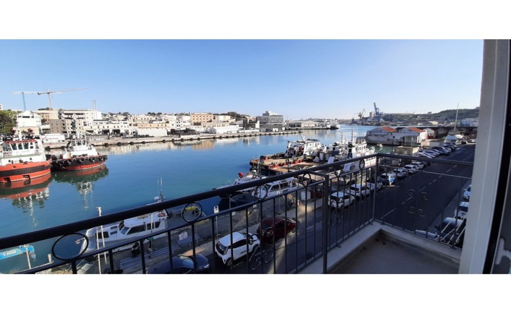 375sqm office space for rent in Marsa