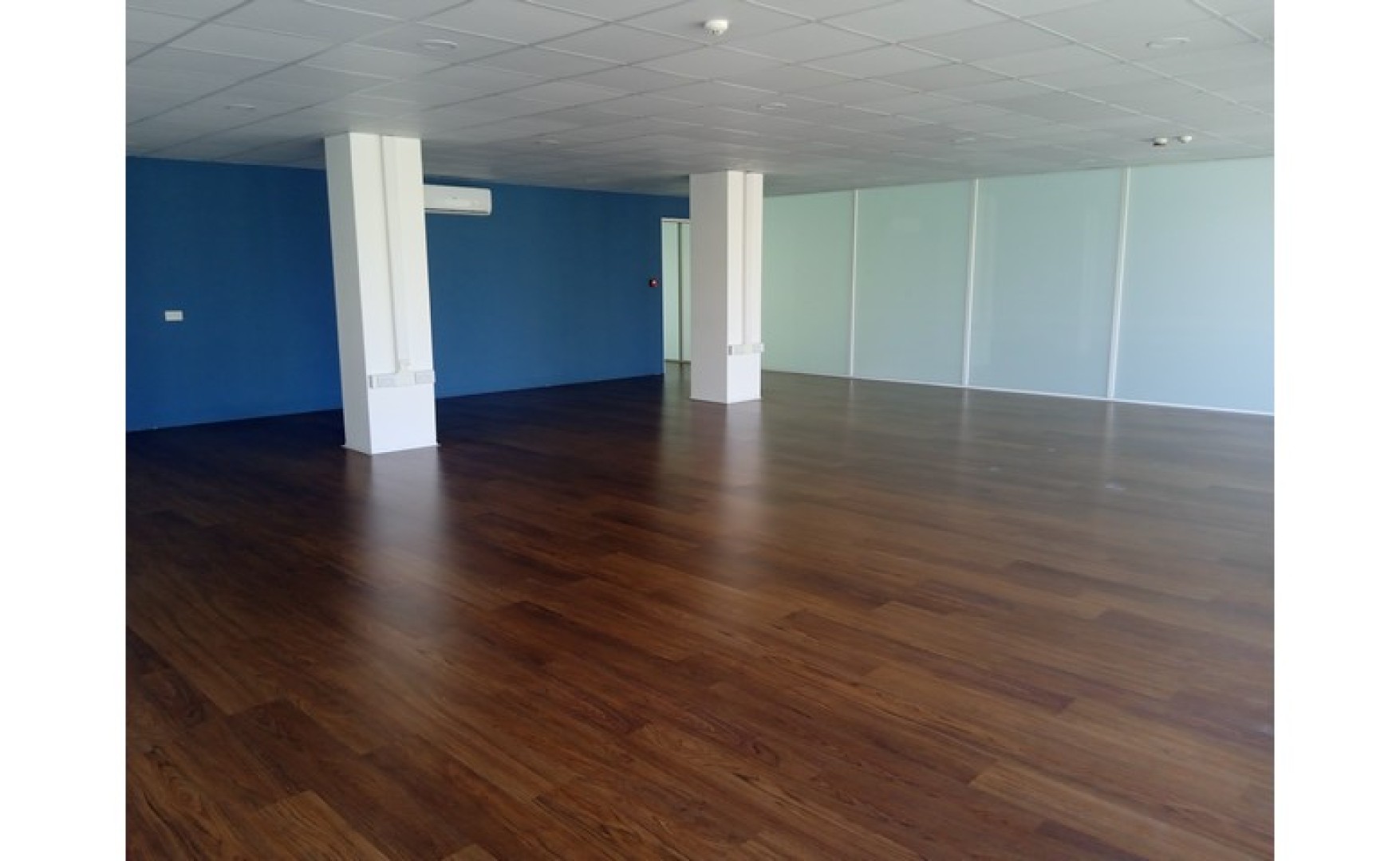 Offices for rent Malta: Gudja 140sqm commercial premises for rent