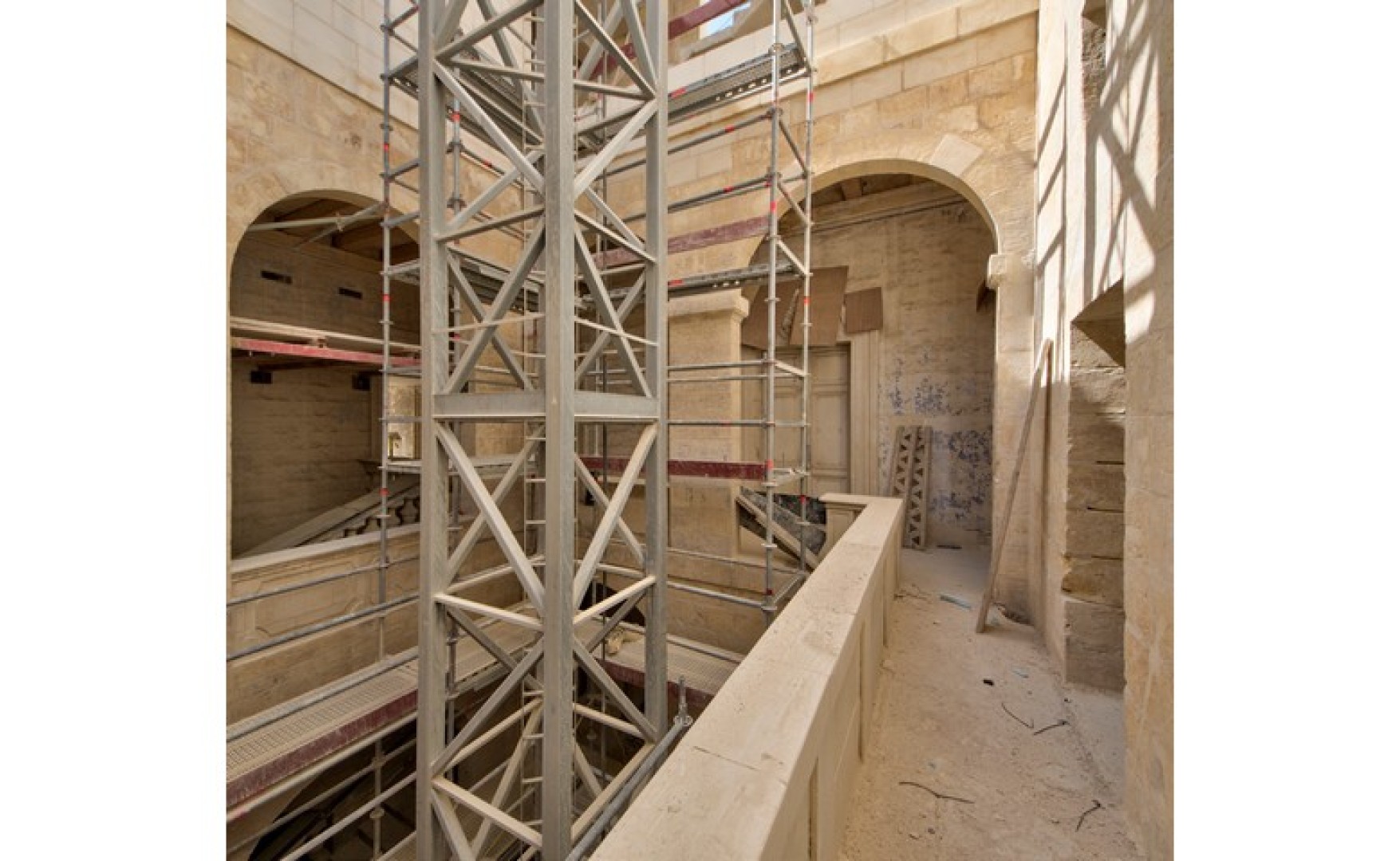 Office to let Malta: Valetta 1504 sqm office block for rent