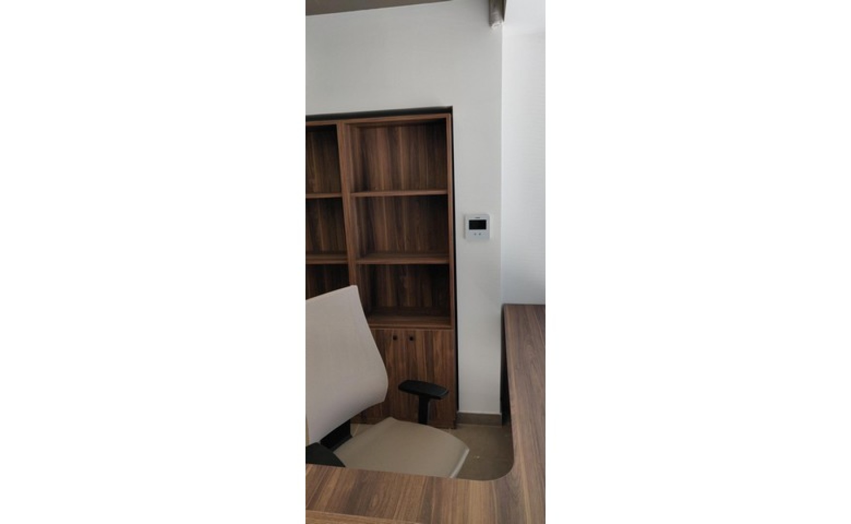 Offices in Malta: Shop or Office To let in Mosta