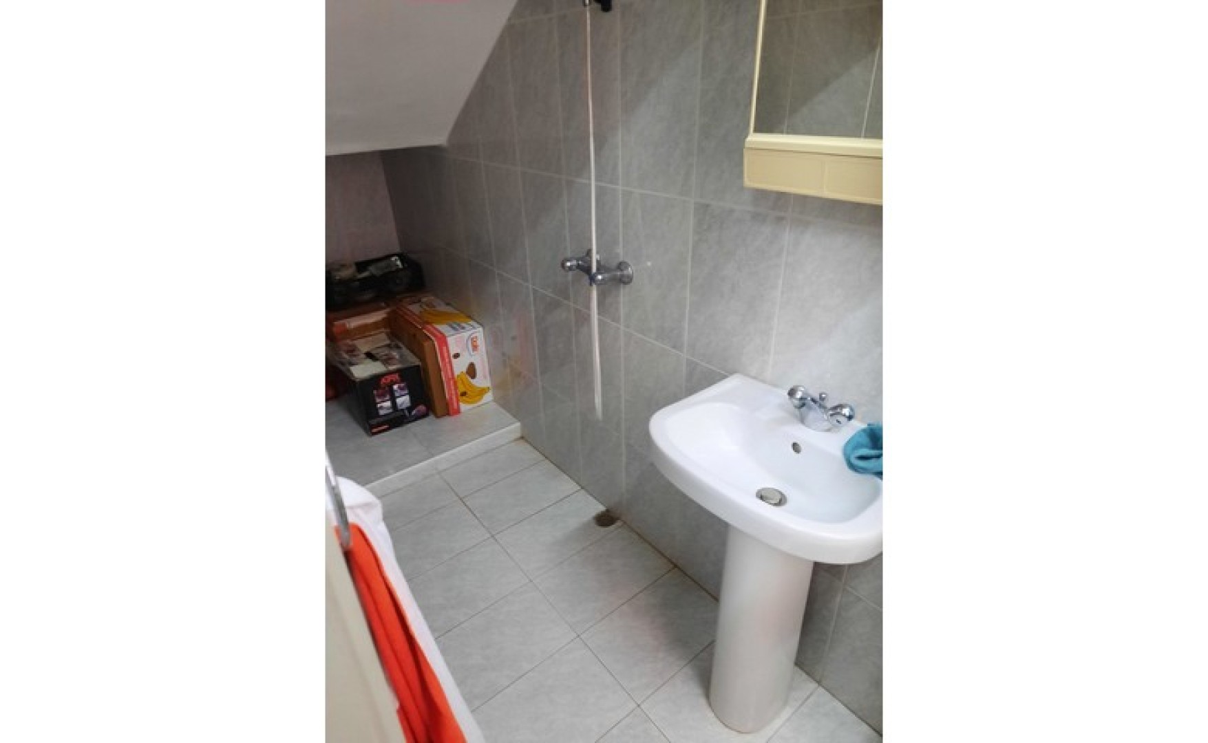 Office/shop to let in Mosta