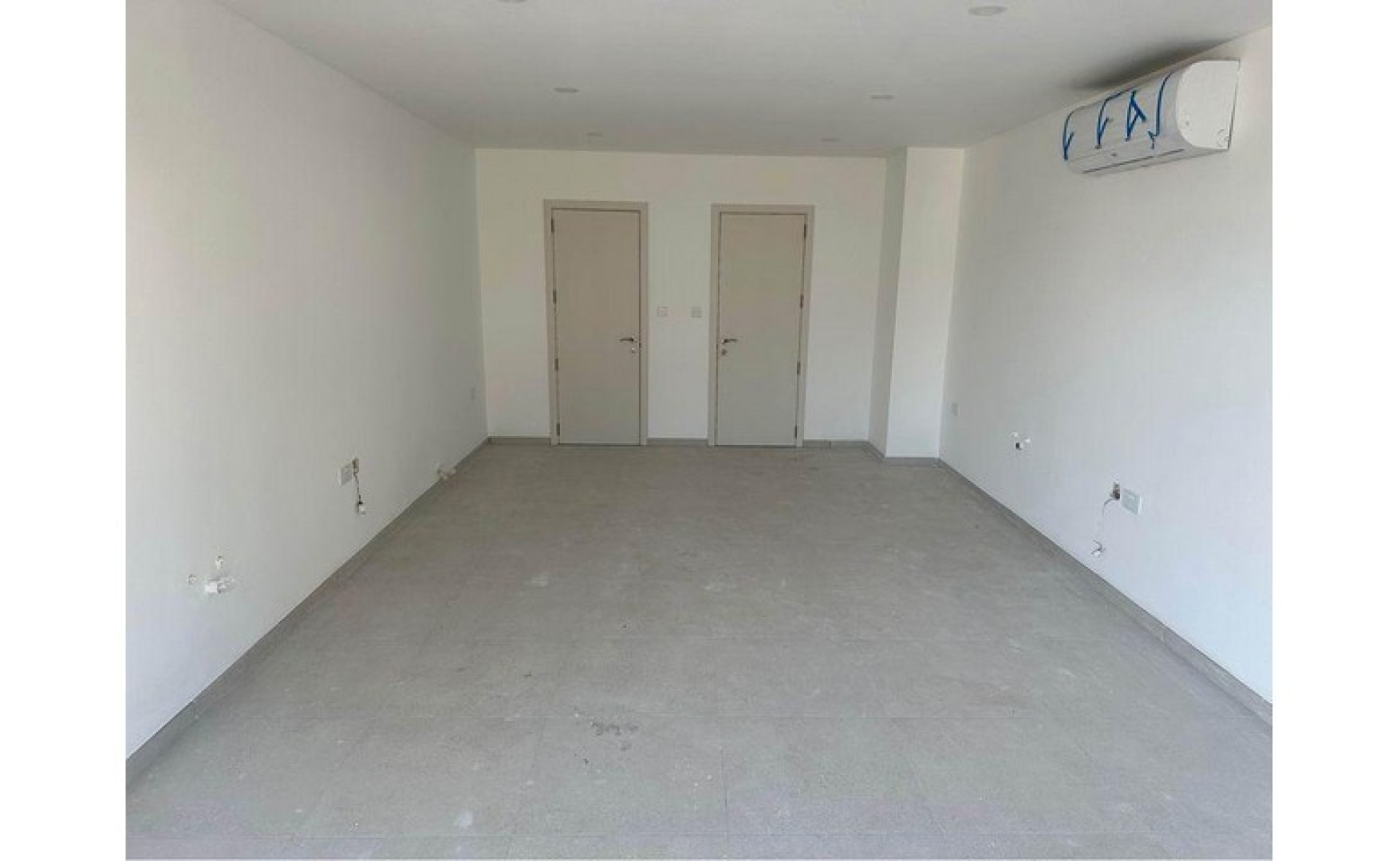 Shop to let in Malta: St Paul's Bay 30sqm premises for rent