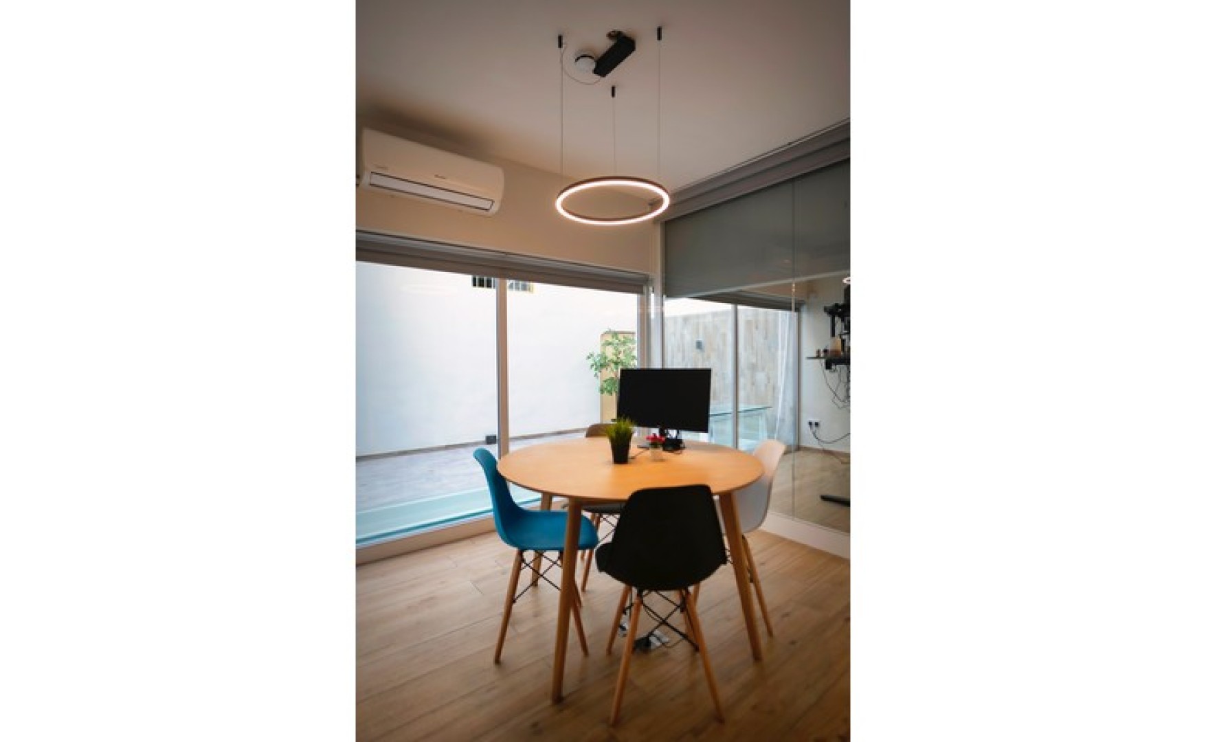 Office for rent in Malta: 70sqm office to let in a commercial building