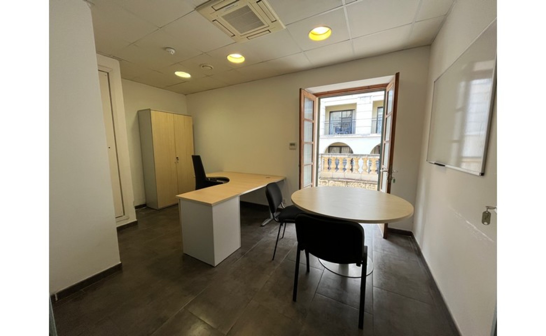 Language School for rent in Sliema