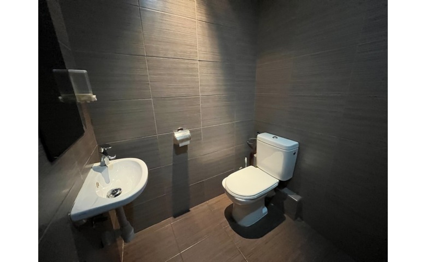 Language School for rent in Sliema