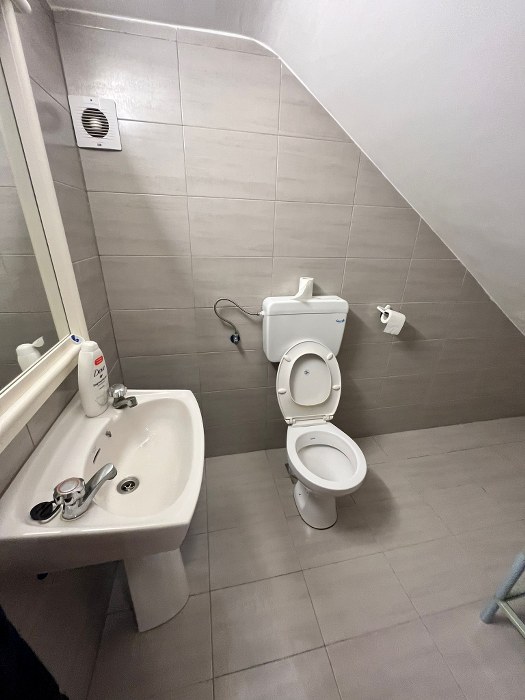 Ground floor Office in Lija For Rent