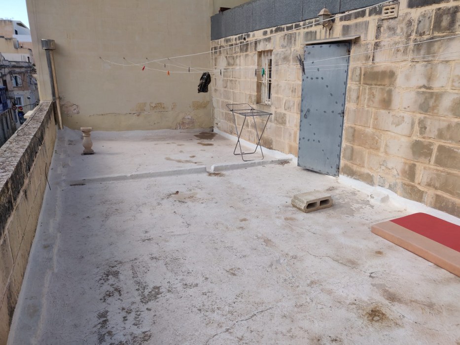 Semi-furnished house for rent in Sliema