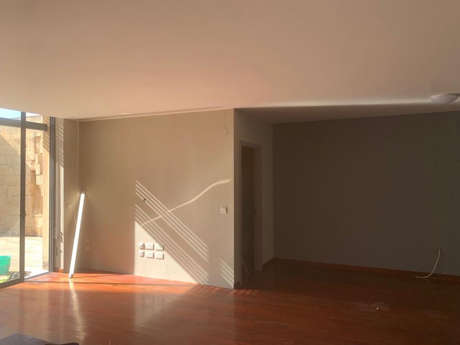 136sqm penthouse office for rent in Birgu