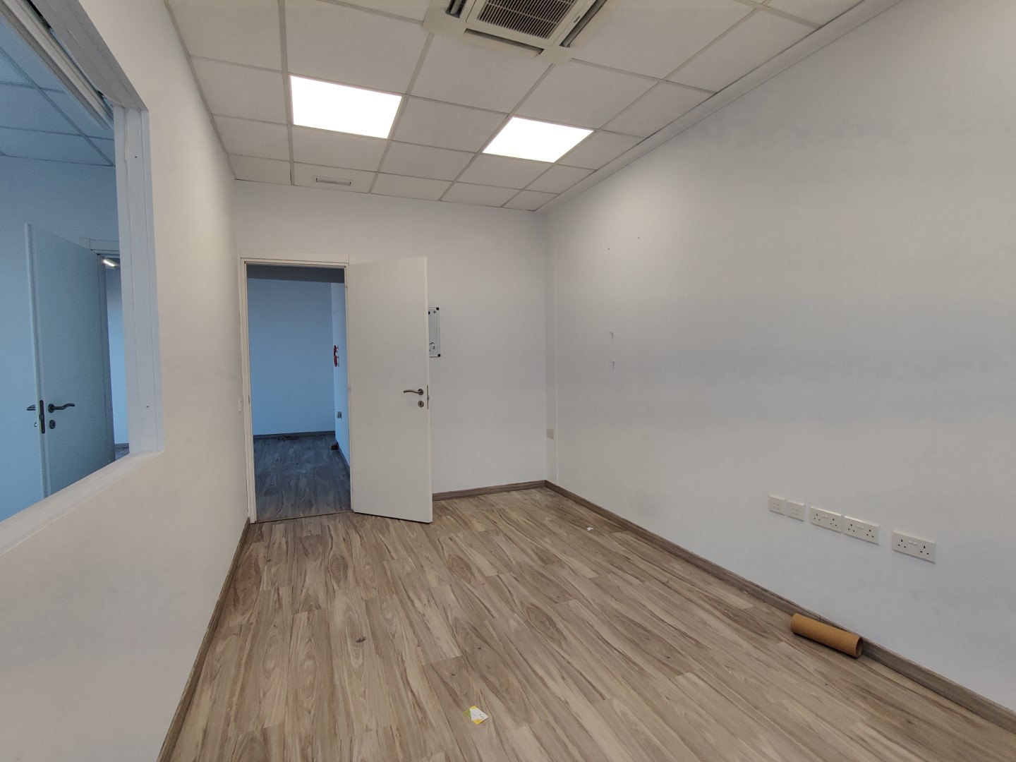 Office for rent Malta: 185sqm commercial premises to let in Sliema