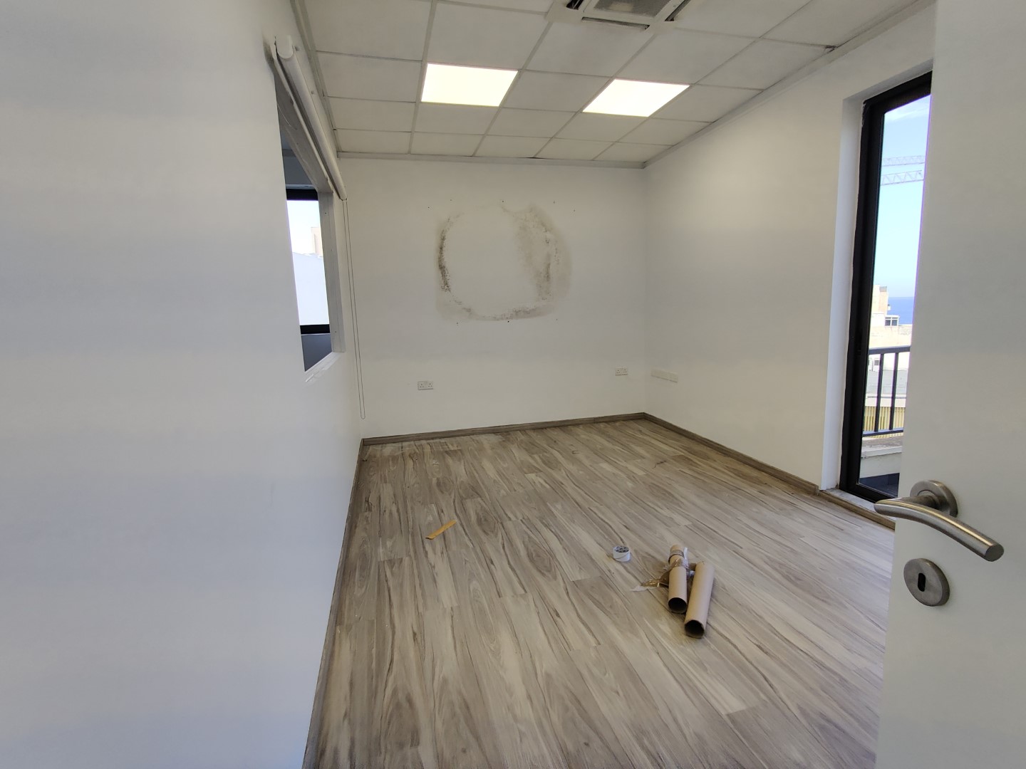 Office for rent Malta: 185sqm commercial premises to let in Sliema