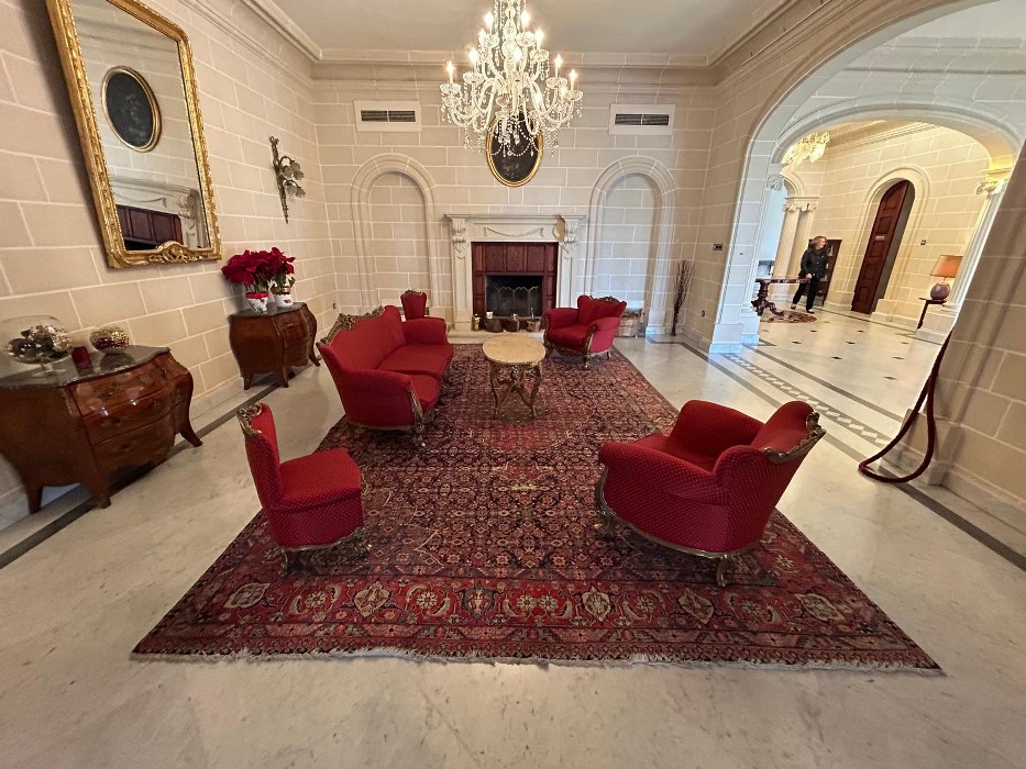 Exclusive Wardija Villa with Expansive Gardens