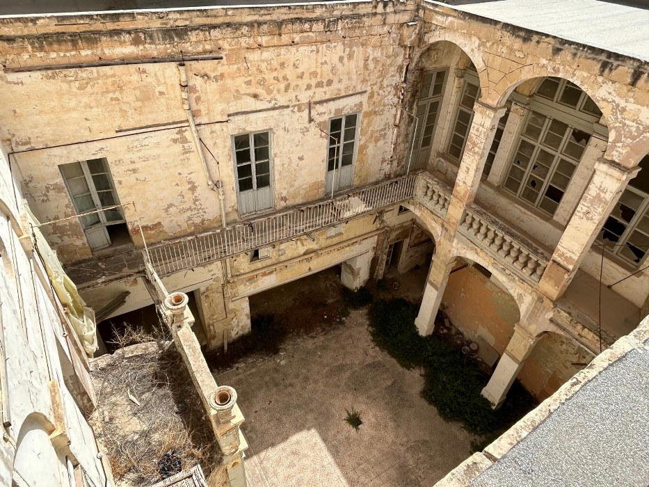 Unique Corner Palazzo for sale in Valletta