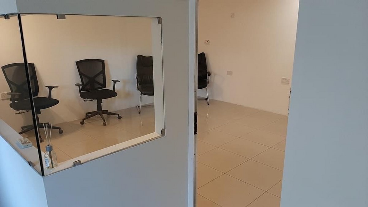 Swieqi Hub: Prime Office/Shop Space with Patio for Lease