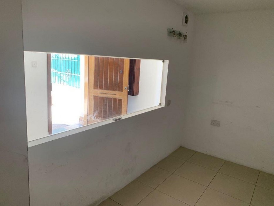 Swieqi Hub: Prime Office/Shop Space with Patio for Lease