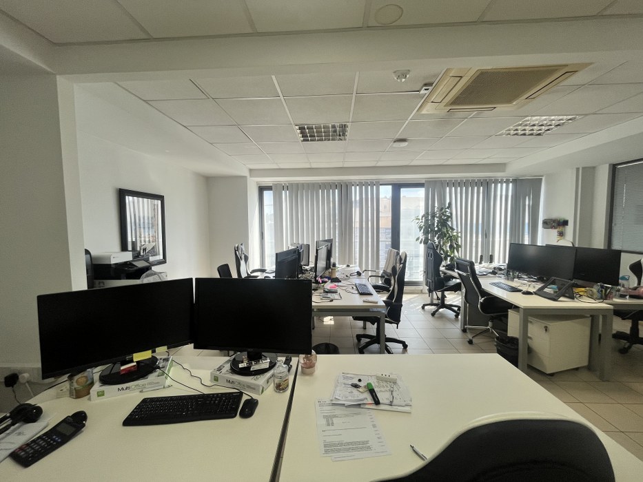 Spacious 300SQM Customizable Office for Rent in Mosta