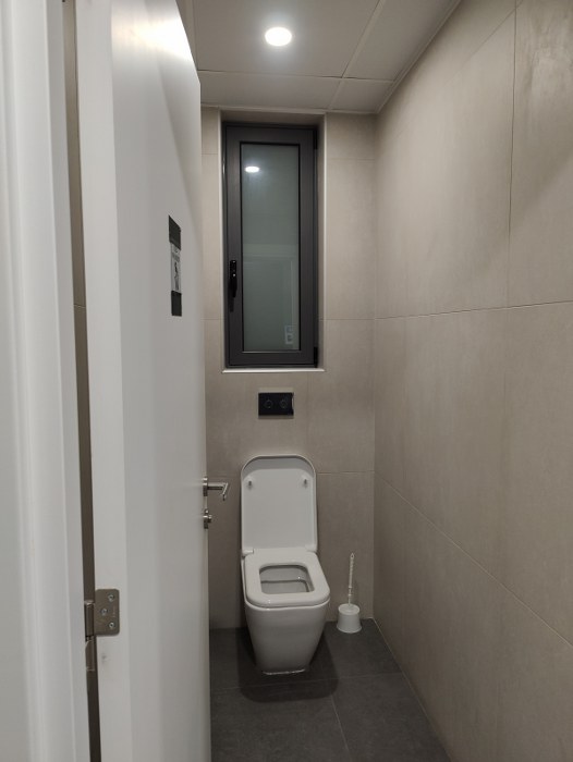 Ta' Xbiex 100sqm office to let